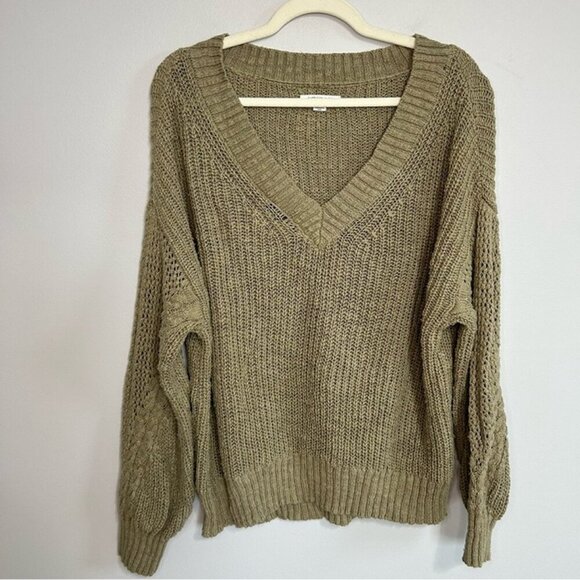 American Eagle Outfitters Olive Green Oversized Chunky Knit V-Neck Sweater - Picture 2 of 6